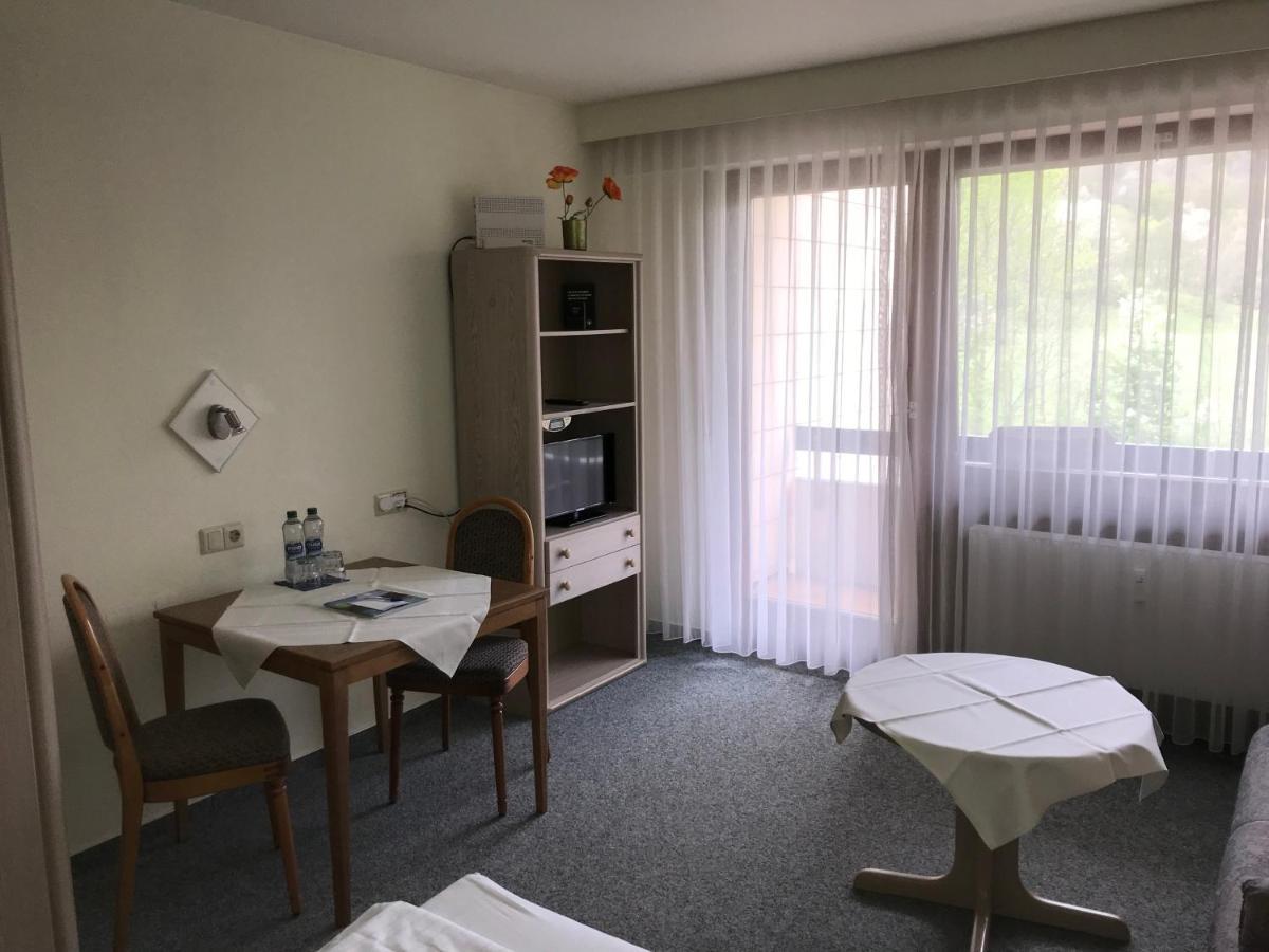 Hotel Quellenhof Бад Урах Екстериор снимка